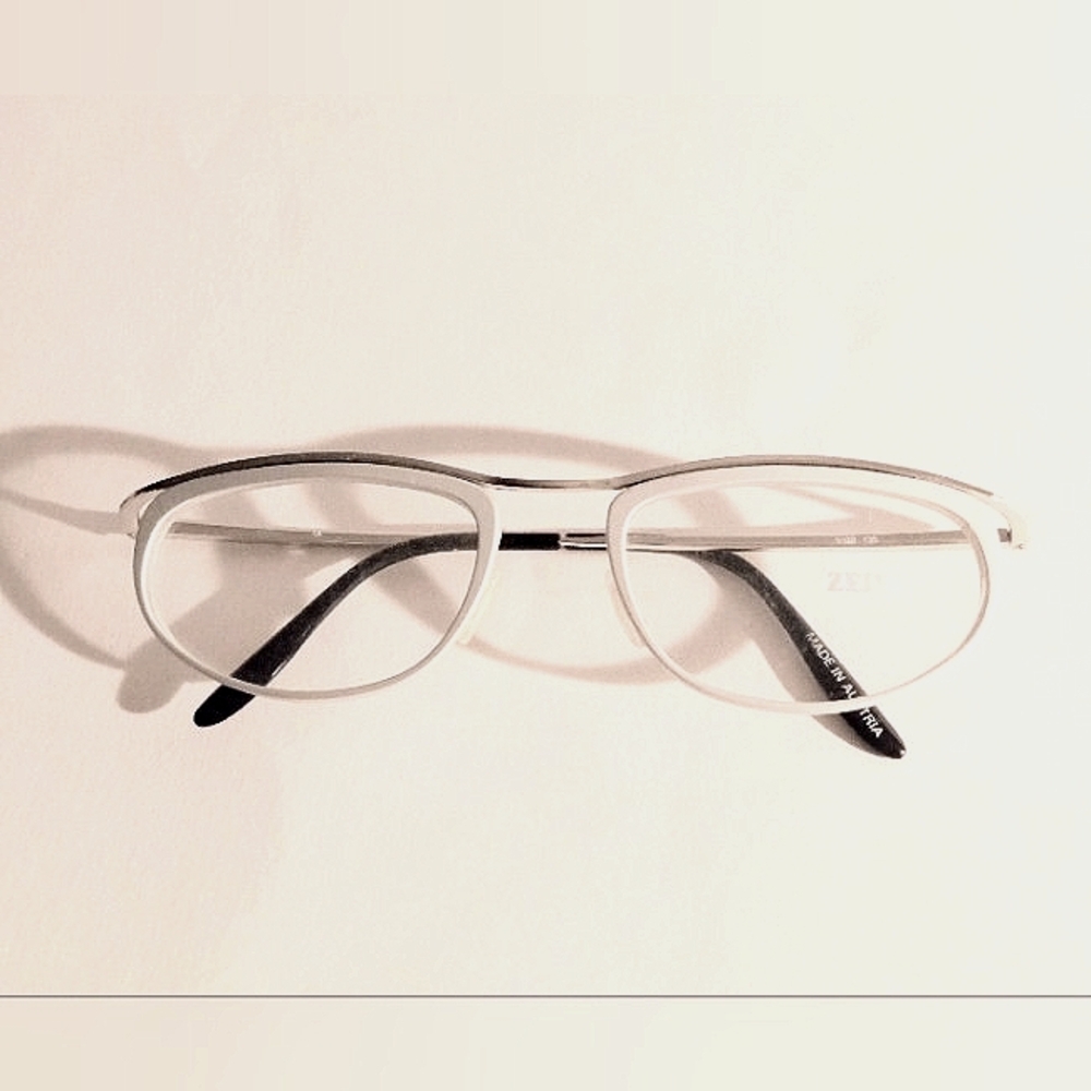 NEW 1990s ZEISS Unisex Oval Metal Silver Colored Eyeglass Frame Deadstock